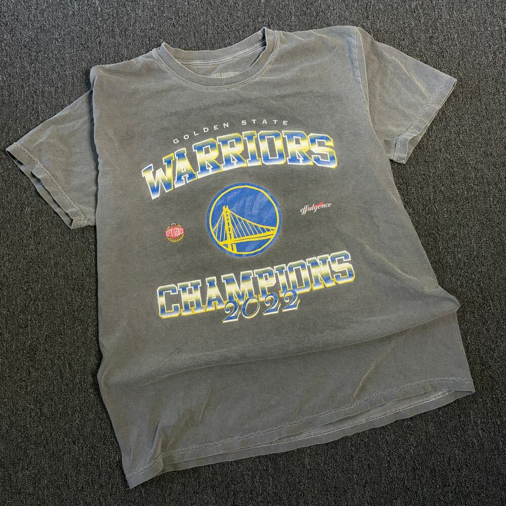 Vintage Y2k Golden State Warriors Nba Basketball Champions 2022 Graphic Tee L